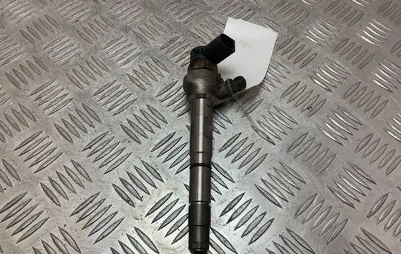 Audi Q5 SQ5 Fuel injector 04L130277AC