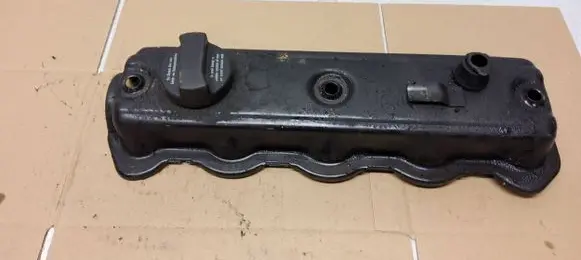 Audi A4 S4 B5 8D Rocker cam cover 