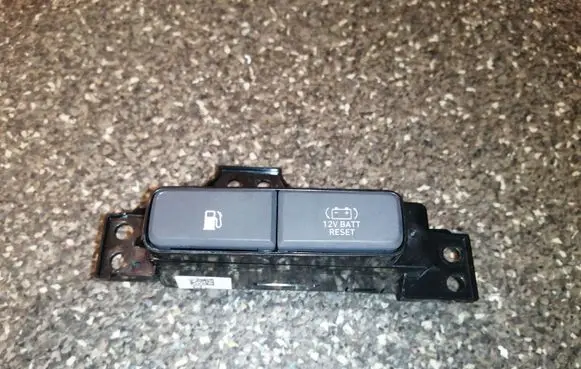Hyundai Ioniq Fuel tank opening switch 93555G2200 93555G2200LHD