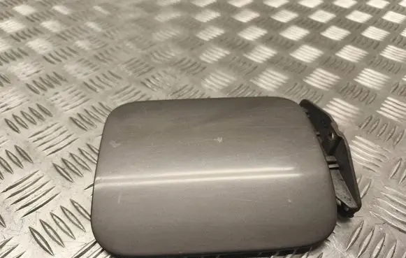 Audi A8 S8 D2 4D Fuel tank cap 