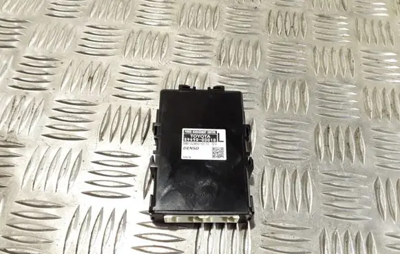 Toyota Yaris Other control units/modules 896900D010 MB1028500110