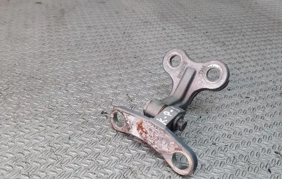 Volvo S40 Front door lower hinge 30661436