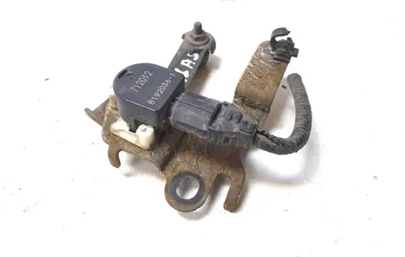 Toyota Hilux (AN120, AN130) Rear air suspension level height sensor 