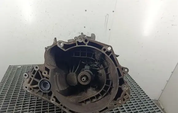 Opel Zafira B Manual 5 speed gearbox F17C419