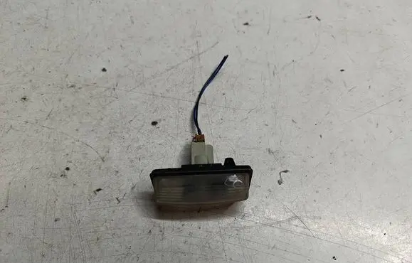 Nissan Note (E12) Number plate light