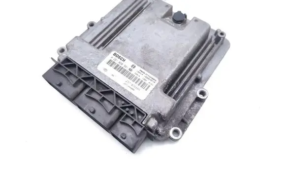 Opel Vivaro Engine control unit/module 237103888R 0281030991 237104588R