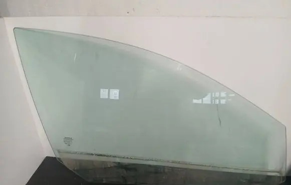 Volvo V70 Front door window glass four-door DOT57M53AS2 43R001106 E000186