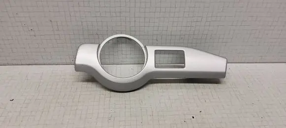 Skoda Octavia Mk2 (1Z) Dashboard glove box trim 1Z1858417