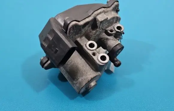 Volkswagen PASSAT CC Intake manifold valve actuator/motor 03L129086 IMPRK1543364