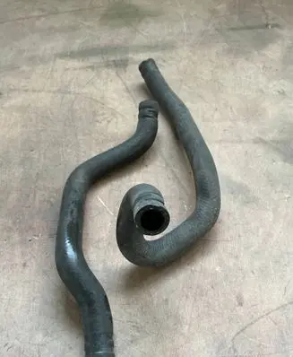 Toyota Avensis Verso Air conditioning (A/C) pipe/hose DMK020401