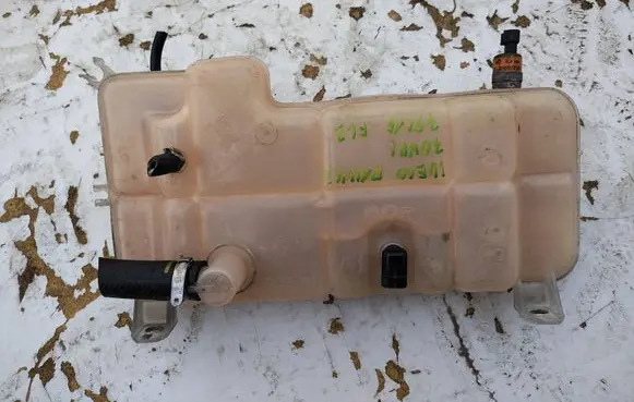 Iveco Daily 35 - 40.10 Coolant expansion tank/reservoir 