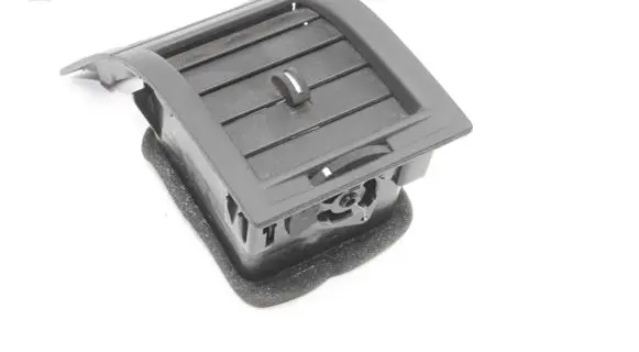 Chrysler 300 - 300C Dashboard air vent grill cover trim 1087532