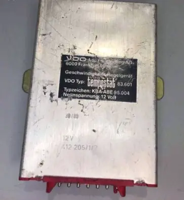 Mercedes-Benz E W124 Cruise control unit/module 83.601