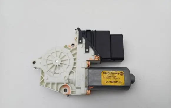 Volkswagen Golf IV Rear door window regulator motor 1J4959811C 101439203