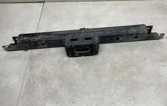 Radiator support slam panel bracket