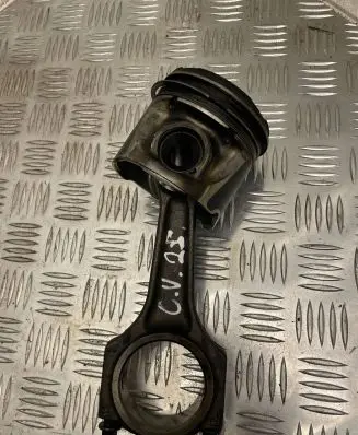 Chrysler Voyager Piston with connecting rod 4443