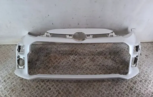 Toyota Yaris XP210 Front bumper 5211952C70 5211952C80