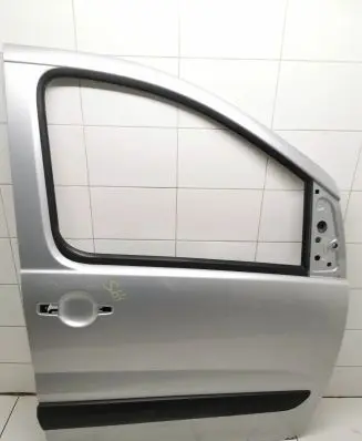 Door (2 Door Coupe)