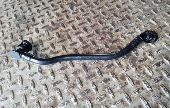 BMW 1 F40 Vacuum line/pipe/hose 8671026