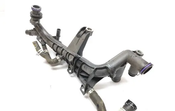 Ford Focus Engine coolant pipe/hose 9827621080