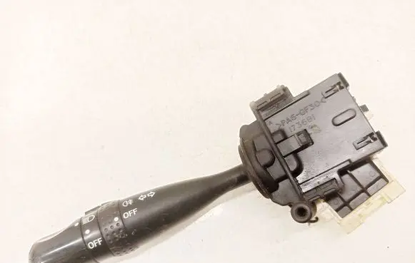 Toyota Yaris Indicator stalk 173681