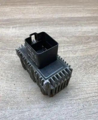 Opel Astra G Glow plug pre-heat relay 09132691 51299008