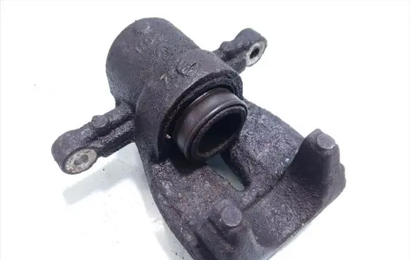Toyota Avensis Verso Rear brake caliper
