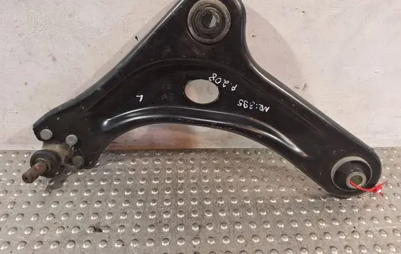 Peugeot 208 Front control arm S16856395