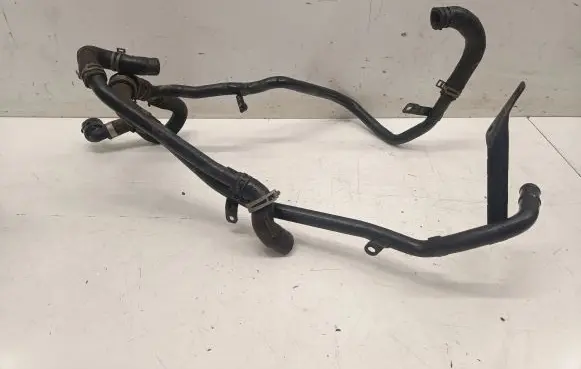 Audi TT TTS RS Mk3 8S Engine coolant pipe/hose 5Q0122073BK