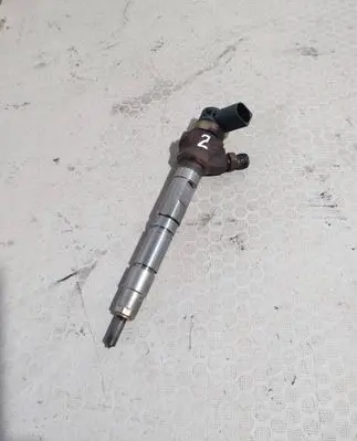 Skoda Octavia Mk3 (5E) Fuel injector 04L130277AD