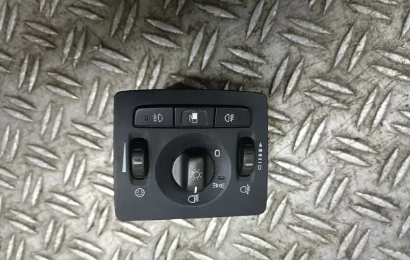 Volvo V50 Light switch 30739300