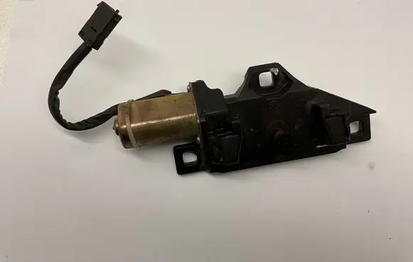 BMW 7 E65 E66 Tailgate boot lock/latch motor 7014872