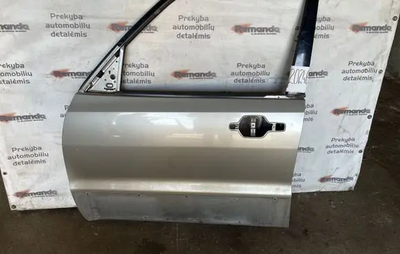 Mitsubishi Pajero Front door