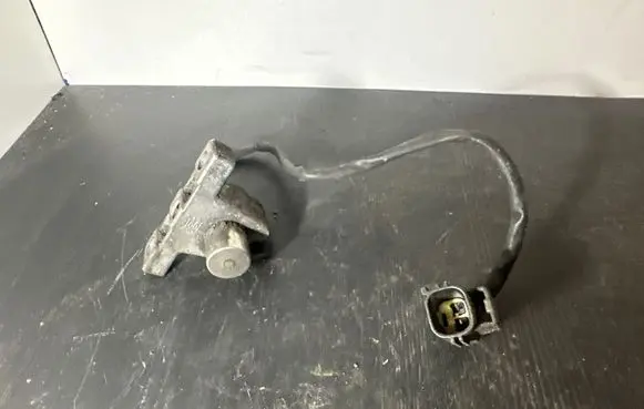 Volvo XC70 Crankshaft position sensor 1275789