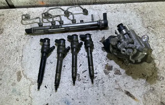 BMW 3 F30 F35 F31 Fuel injectors set 0445010519 7823452 130503