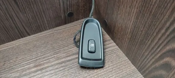 Iveco Daily 35 - 40.10 Electric window control switch 69500479
