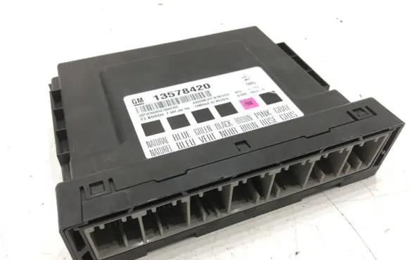 Opel Insignia A Central body control module 13578420
