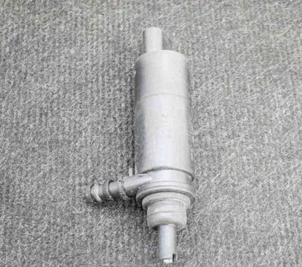Audi Q7 4L Windscreen/windshield washer pump 3B0955681