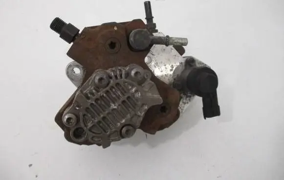 Renault Espace IV Fuel injection high pressure pump 8200385478 8200564112 0445010099