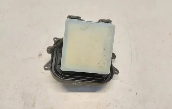 Ford Ranger IV Windshield washer spray nozzle