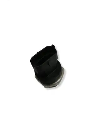 Volvo V70 Fuel pressure sensor 0281002707