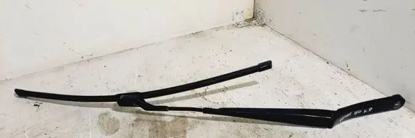 Volkswagen PASSAT B6 Front wiper blade arm 3C1955409C