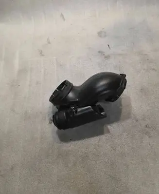 Mitsubishi Pajero Air intake duct part