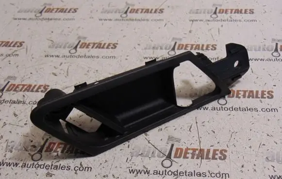 Mercedes-Benz GL X164 Other front door trim element