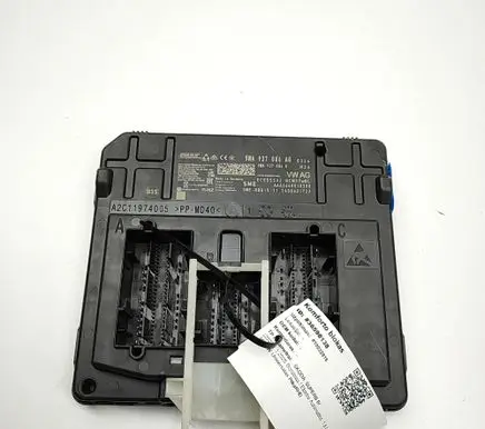Skoda Superb B9 Central body control module 5WA937084AG 5WA937084R