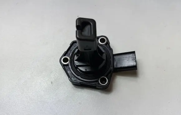 Skoda Octavia Mk3 (5E) Oil pressure sensor 03C907660G 6PR00962902