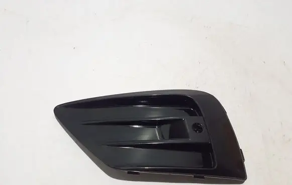 Volvo XC60 Front bumper lower grill 31449128