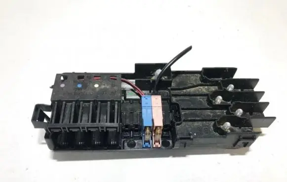 Mercedes-Benz E W211 Fuse box set 2115452301 013948411