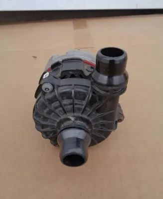 Mercedes-Benz C W205 Water pump