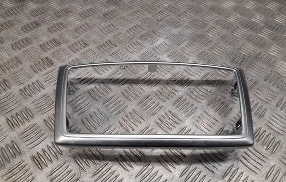 Mercedes-Benz GL X166 Radio/GPS head unit trim A1666801917